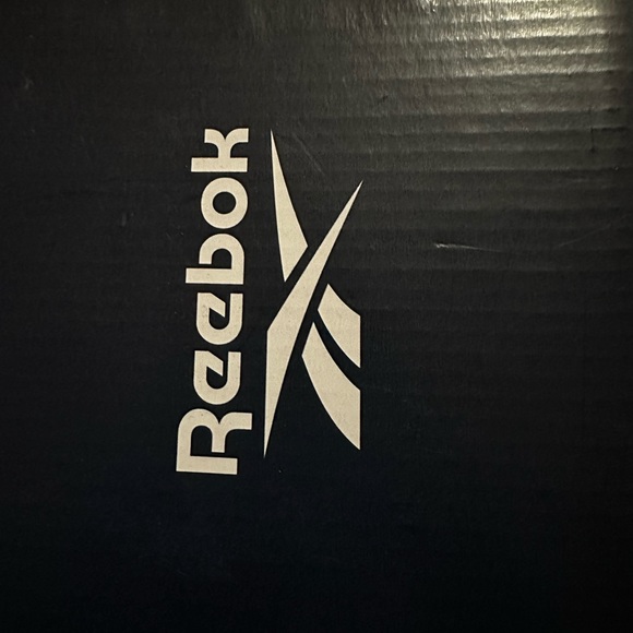 Baby Reebok shoes - Picture 5 of 5